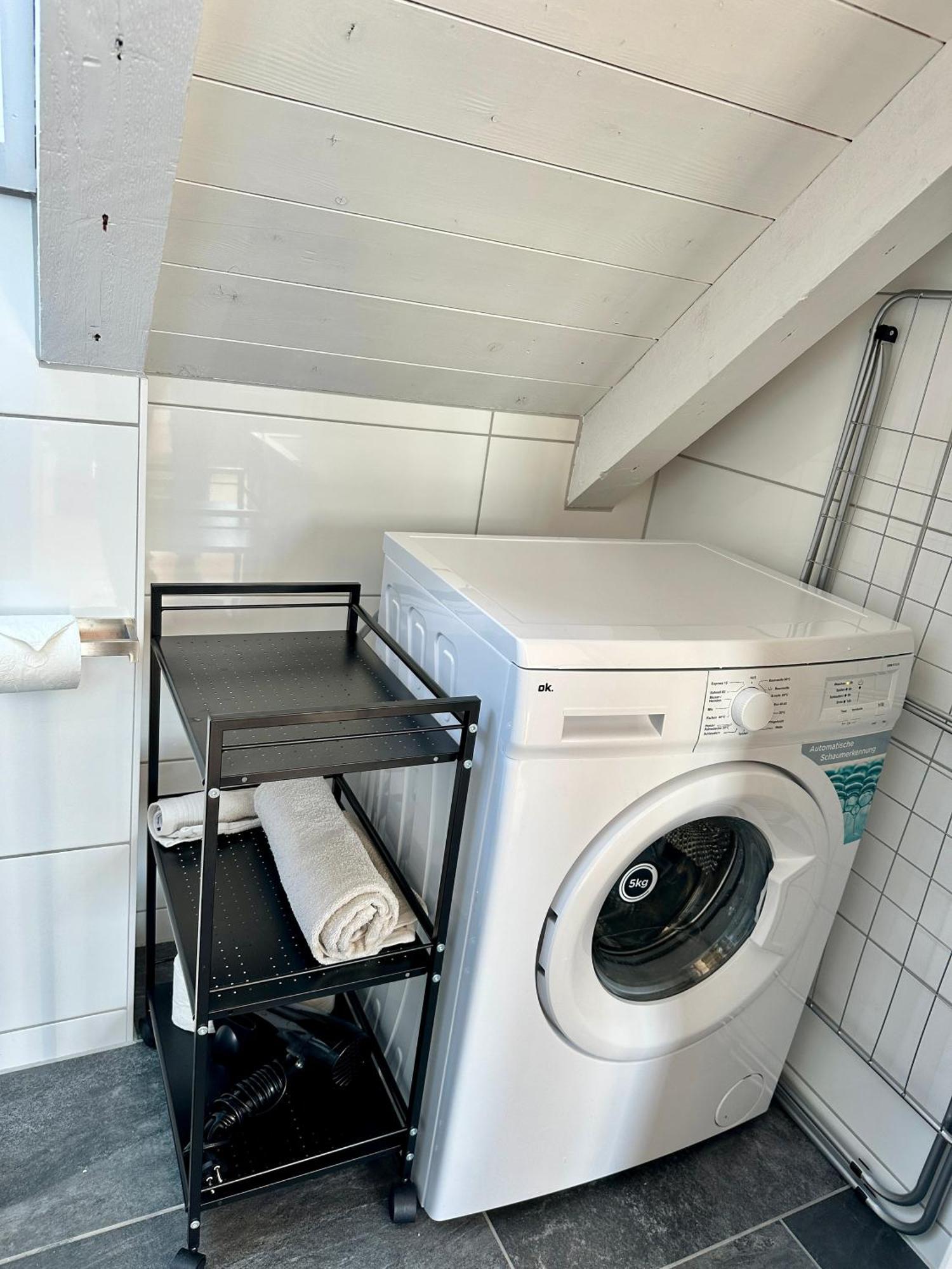 Zentrale Wohnung Mit Dachterasse ブレゲンツ エクステリア 写真