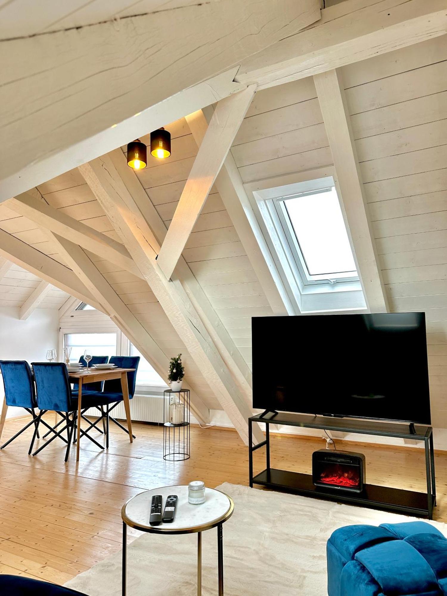 Zentrale Wohnung Mit Dachterasse ブレゲンツ エクステリア 写真