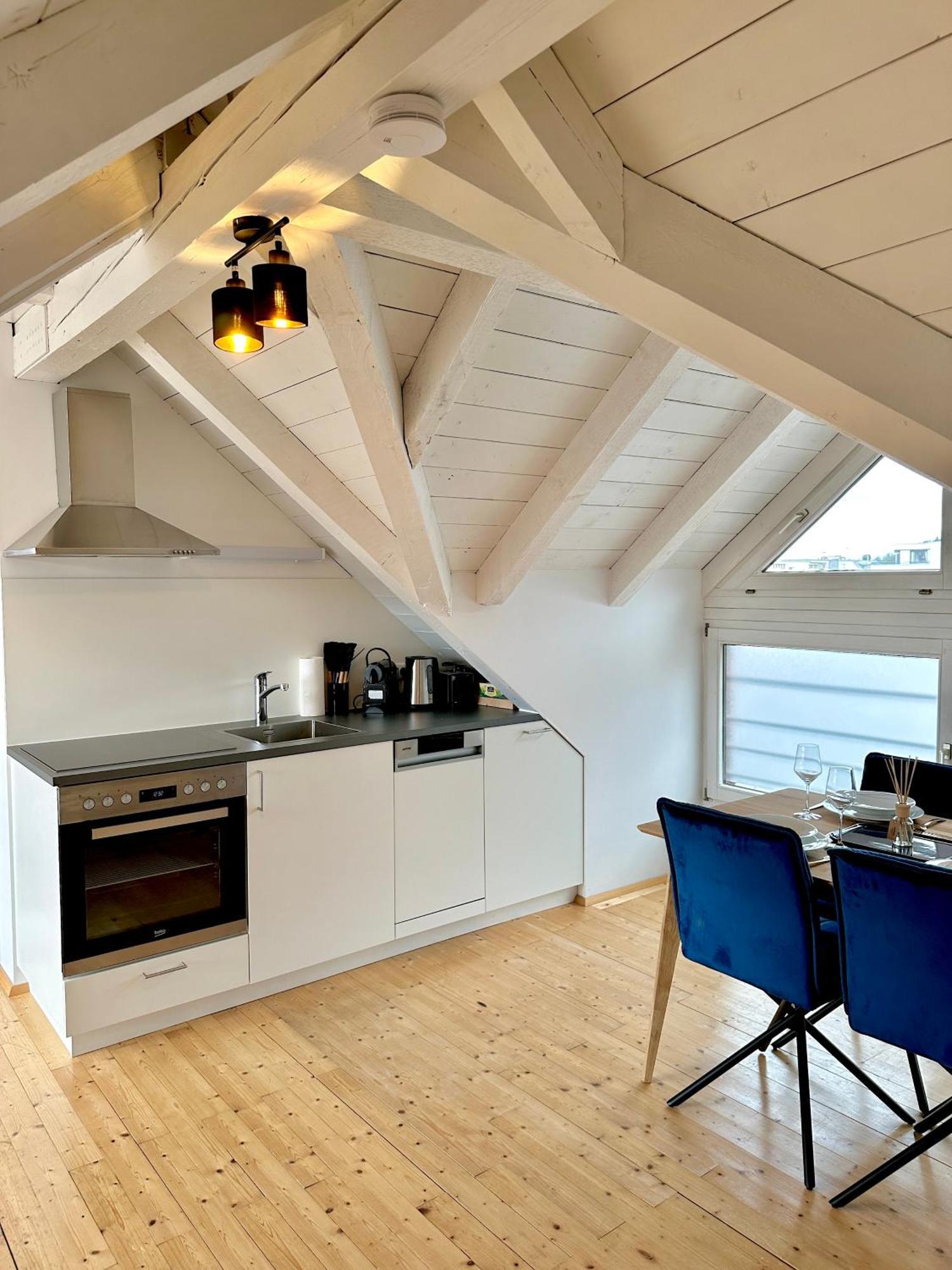 Zentrale Wohnung Mit Dachterasse ブレゲンツ エクステリア 写真